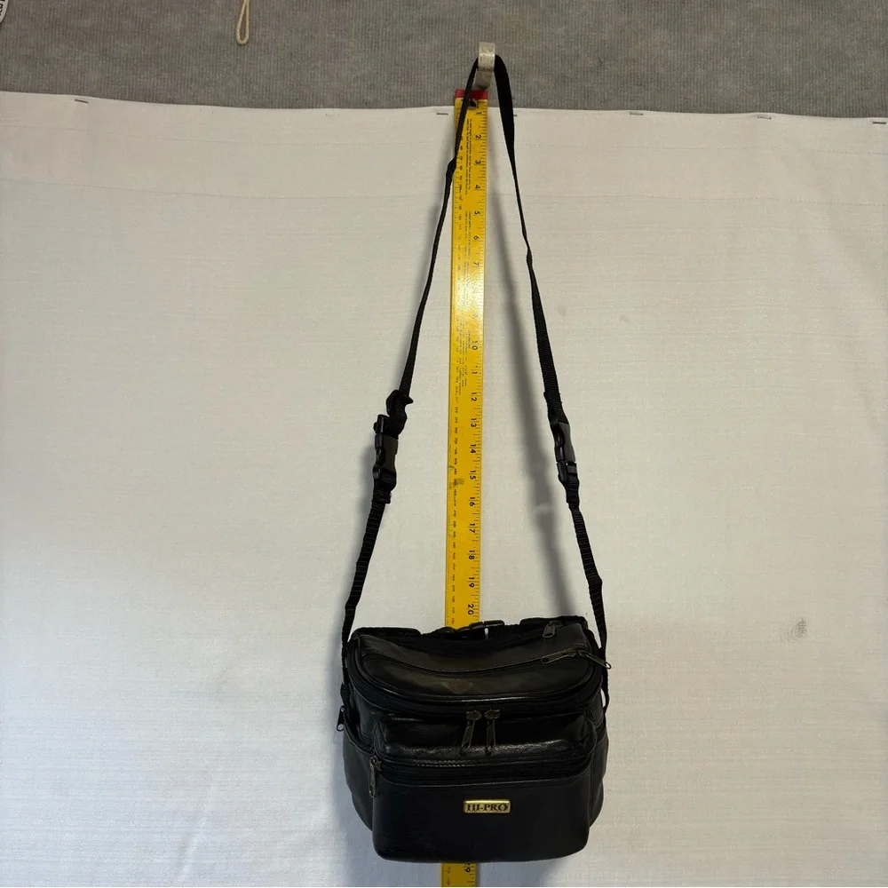 Hi-Pro camera bag adjustable shoulder bag or belt bag Nice 2 compartments